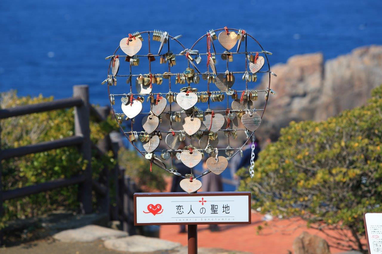 shirahama 幸せのピンクポスト